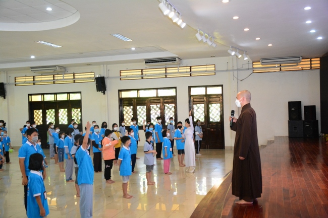 Khóa tu thanh thiếu niên